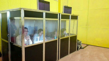 鄭州翻譯服務全解析 專業翻譯、導覽與同傳設備一站式解決方案